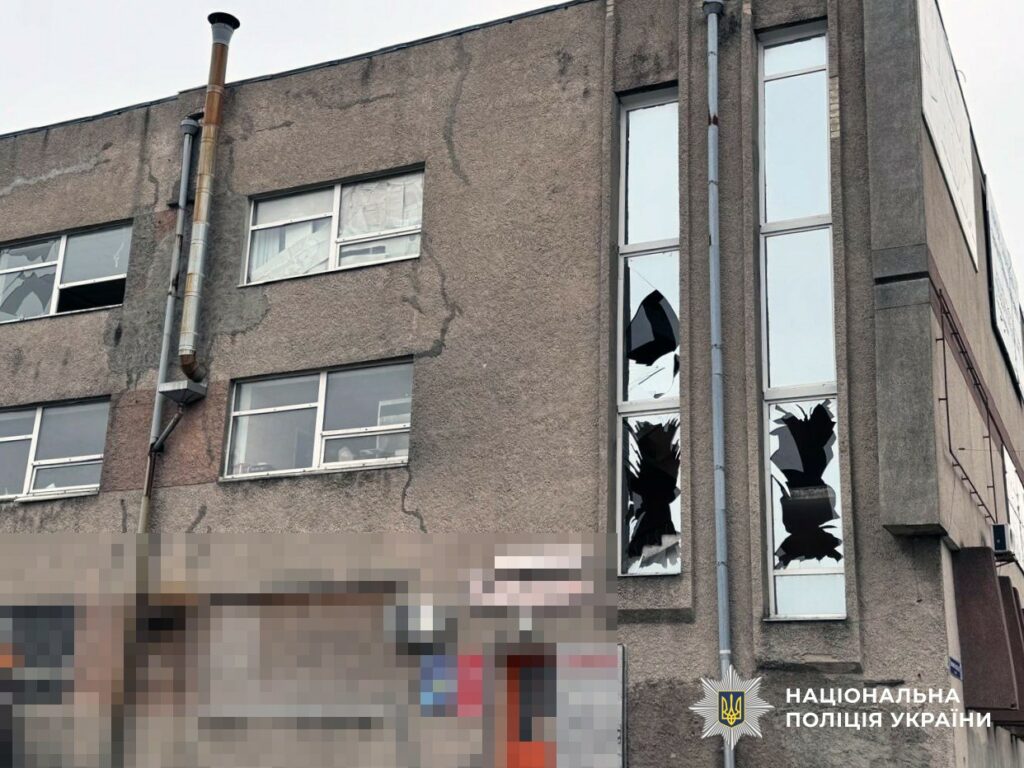 В Херсонской области из-за обстрелов два человека погибли, еще шестеро получили ранения