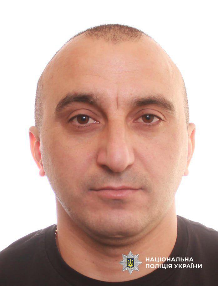 В Одесской области двое мужчин убили дальнобойщика и объявлены в розыск В Одесской области двое мужчин убили дальнобойщика и объявлены в розыск