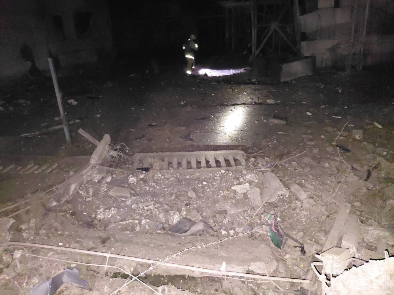 Из-за вражеской атаки по Одессе пострадали люди, повреждены дома и инфраструктура