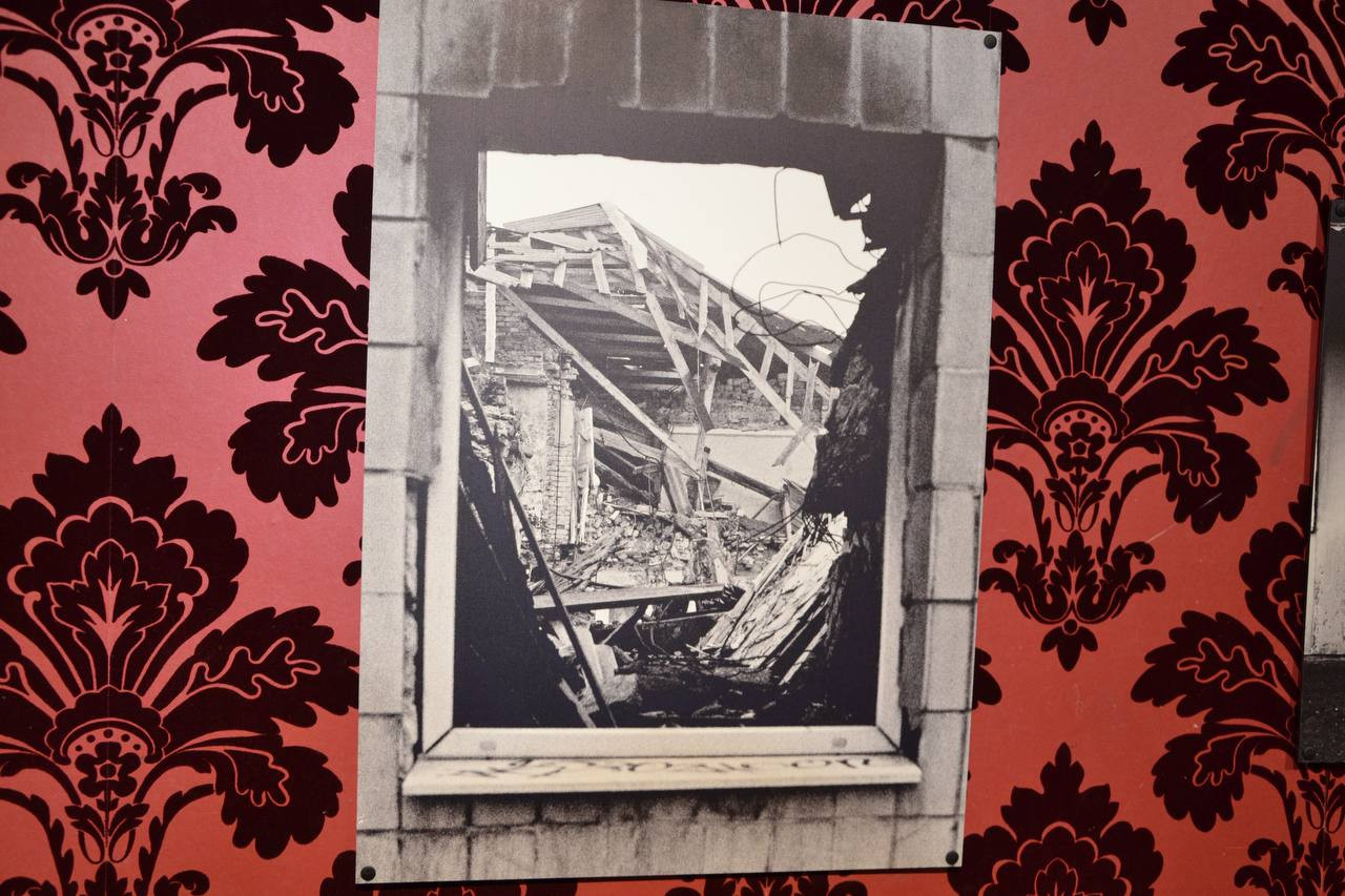 «Место пассажира»: в Одессе проходит благотворительная выставка фотографий из прифронтовой Донецкой области