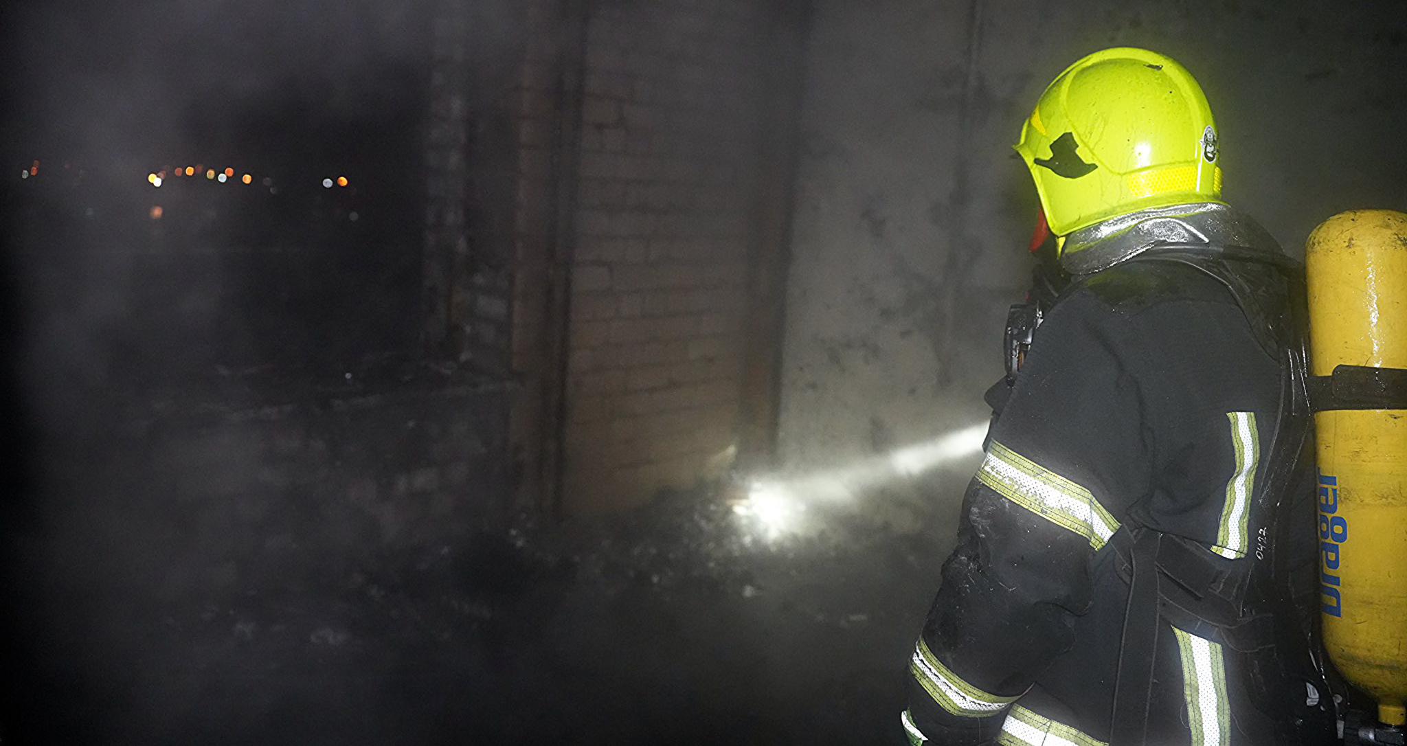 В Одессе на Марсельской горела квартира на восьмом этаже — пострадал мужчина