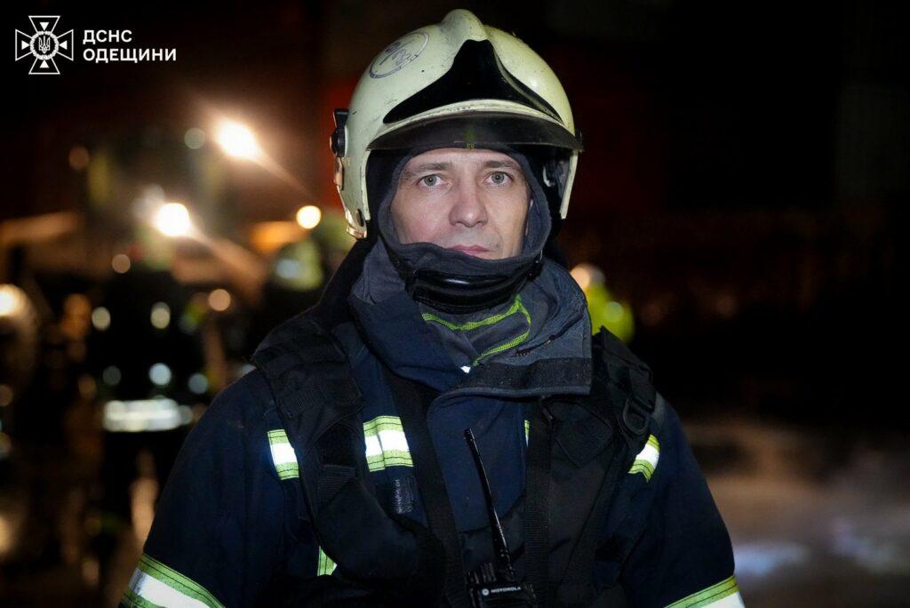 Обличчя відваги: як працюють одеські рятувальники під загрозою повторних ударів