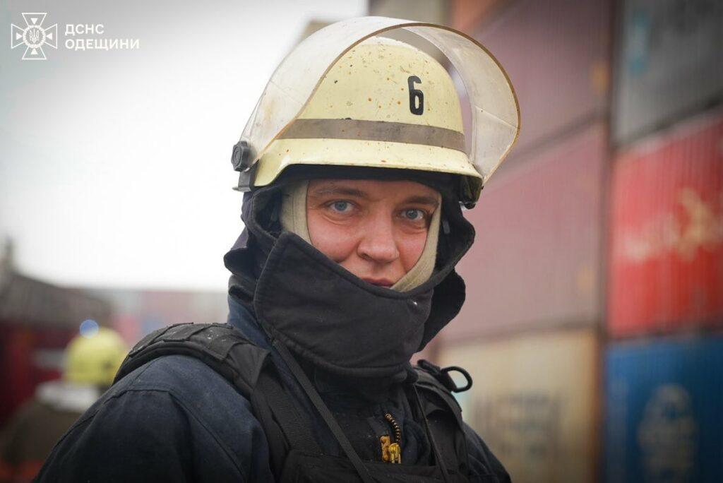 Обличчя відваги: як працюють одеські рятувальники під загрозою повторних ударів
