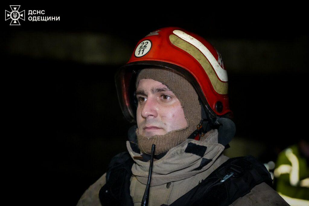 Обличчя відваги: як працюють одеські рятувальники під загрозою повторних ударів