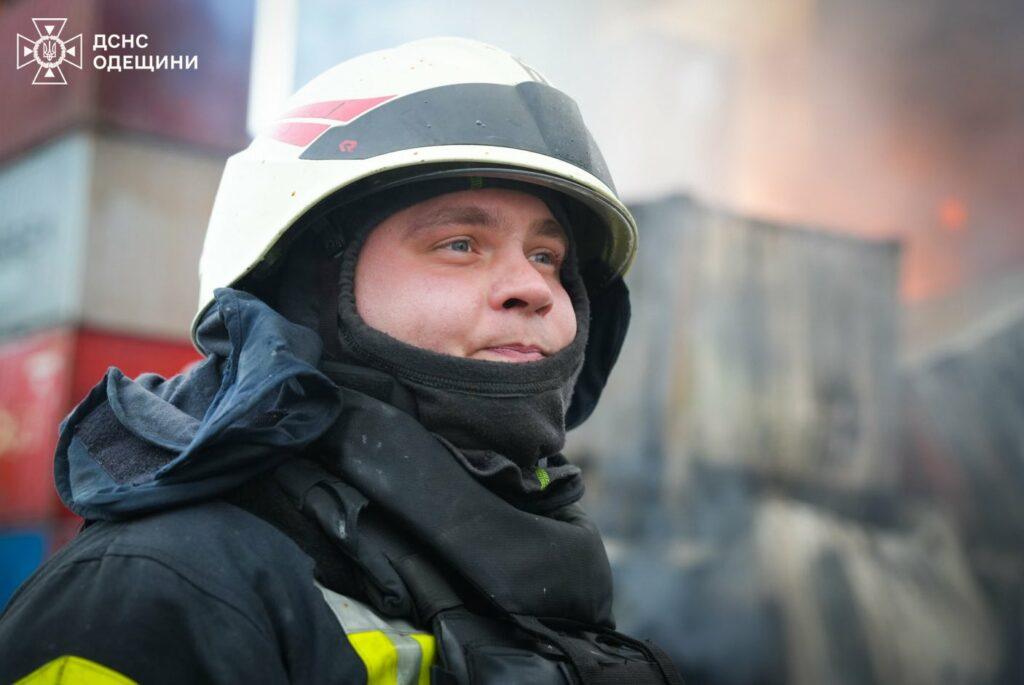 Обличчя відваги: як працюють одеські рятувальники під загрозою повторних ударів
