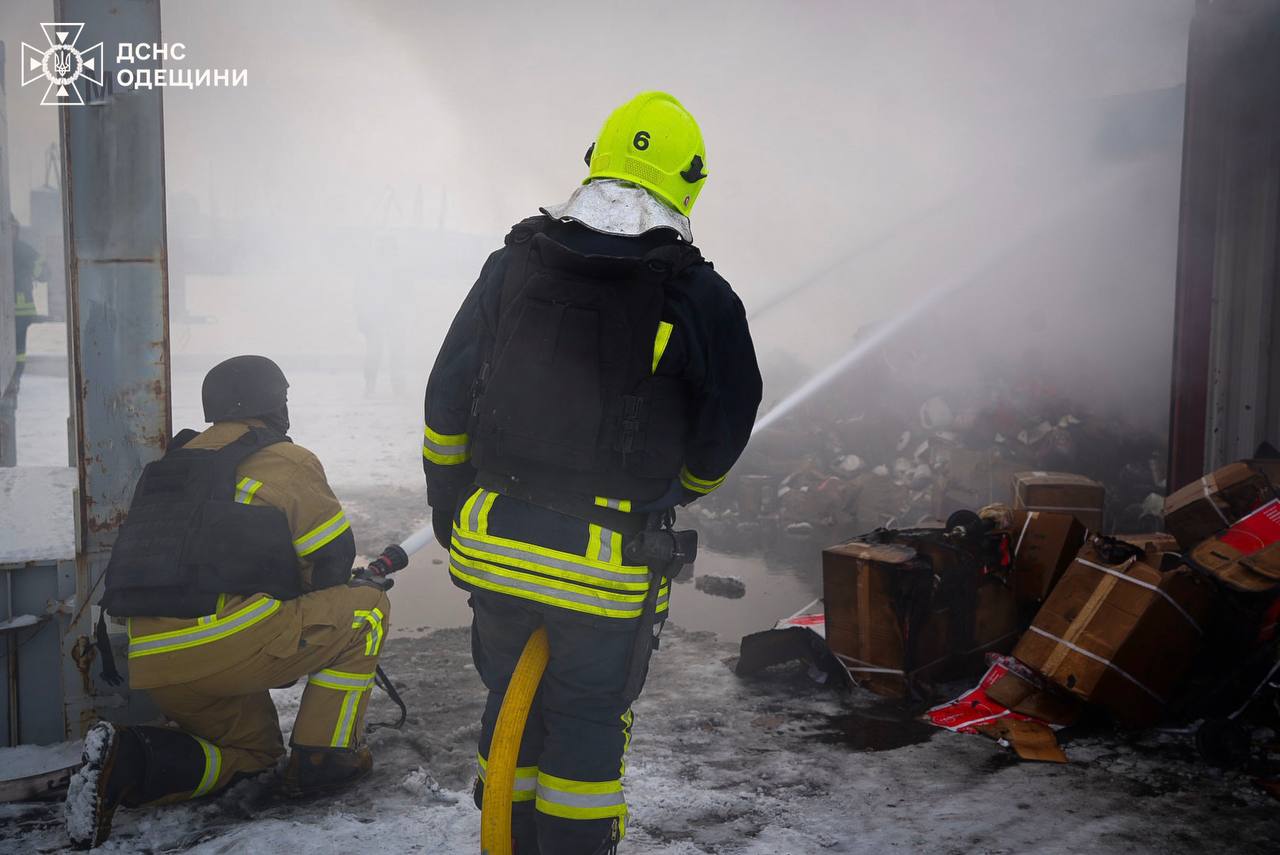 РФ балістикою атакувала портову інфраструктуру Одеського району – постраждав член екіпажу вантажного судна (оновлено)