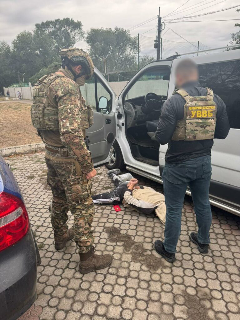 Псевдомашиністами до Молдови: на Одещині залізничник допомагав чоловікам перетинати кордон