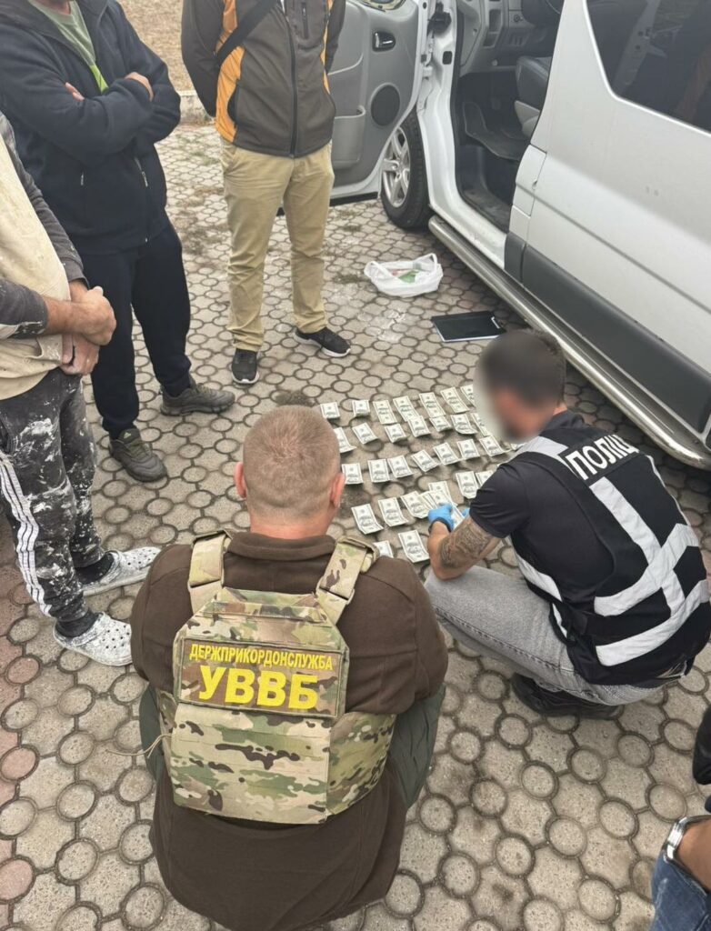 Псевдомашиністами до Молдови: на Одещині залізничник допомагав чоловікам перетинати кордон