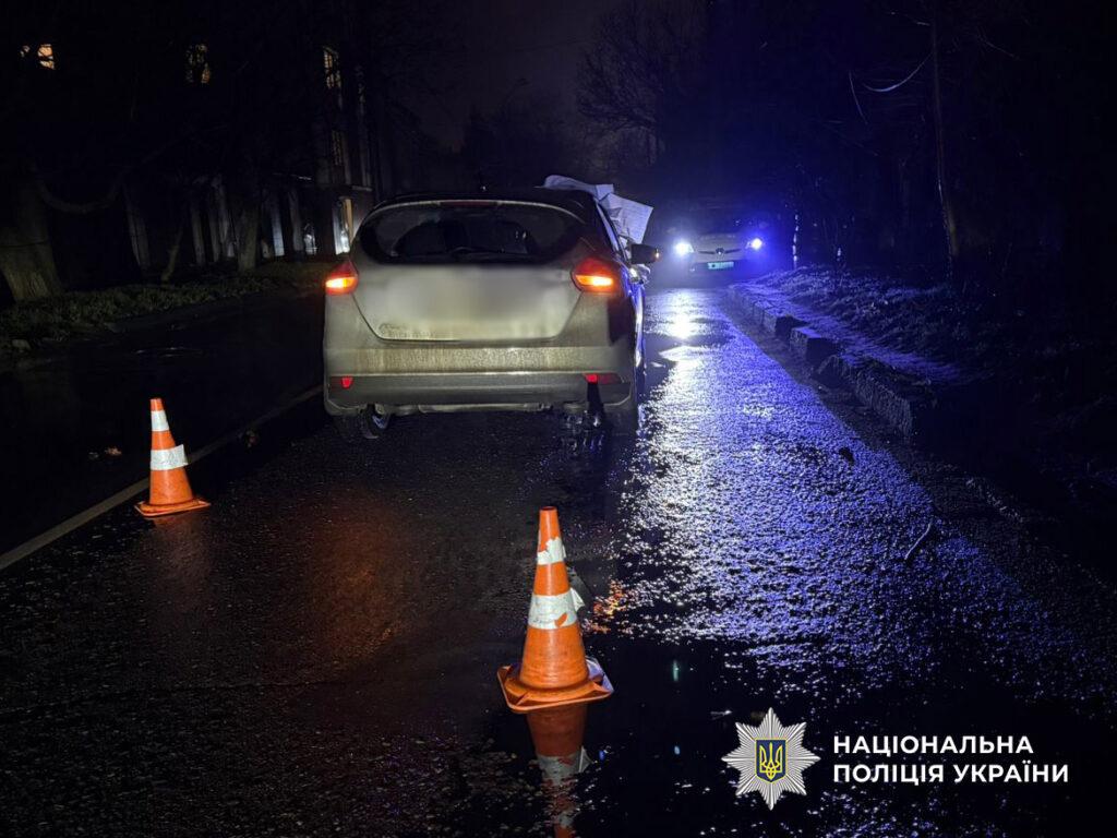 Автомобіль збив на смерть пішохода у Київському районі Одеси Автомобіль збив на смерть пішохода у Київському районі Одеси