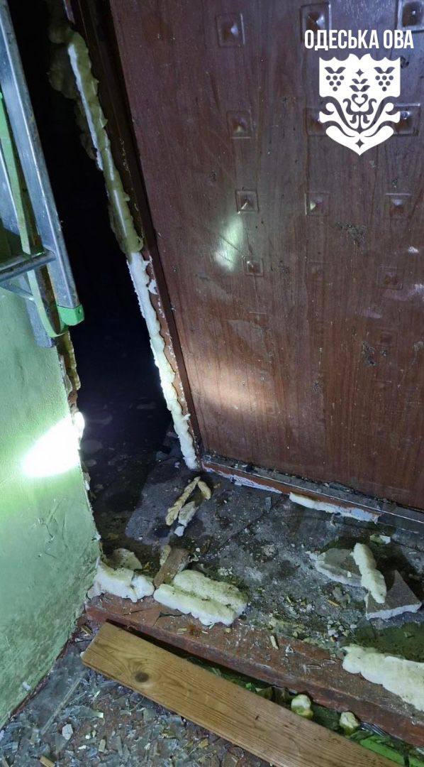 Внаслідок нічної атаки по Одесі пошкоджені ясла-садок та професійний ліцей