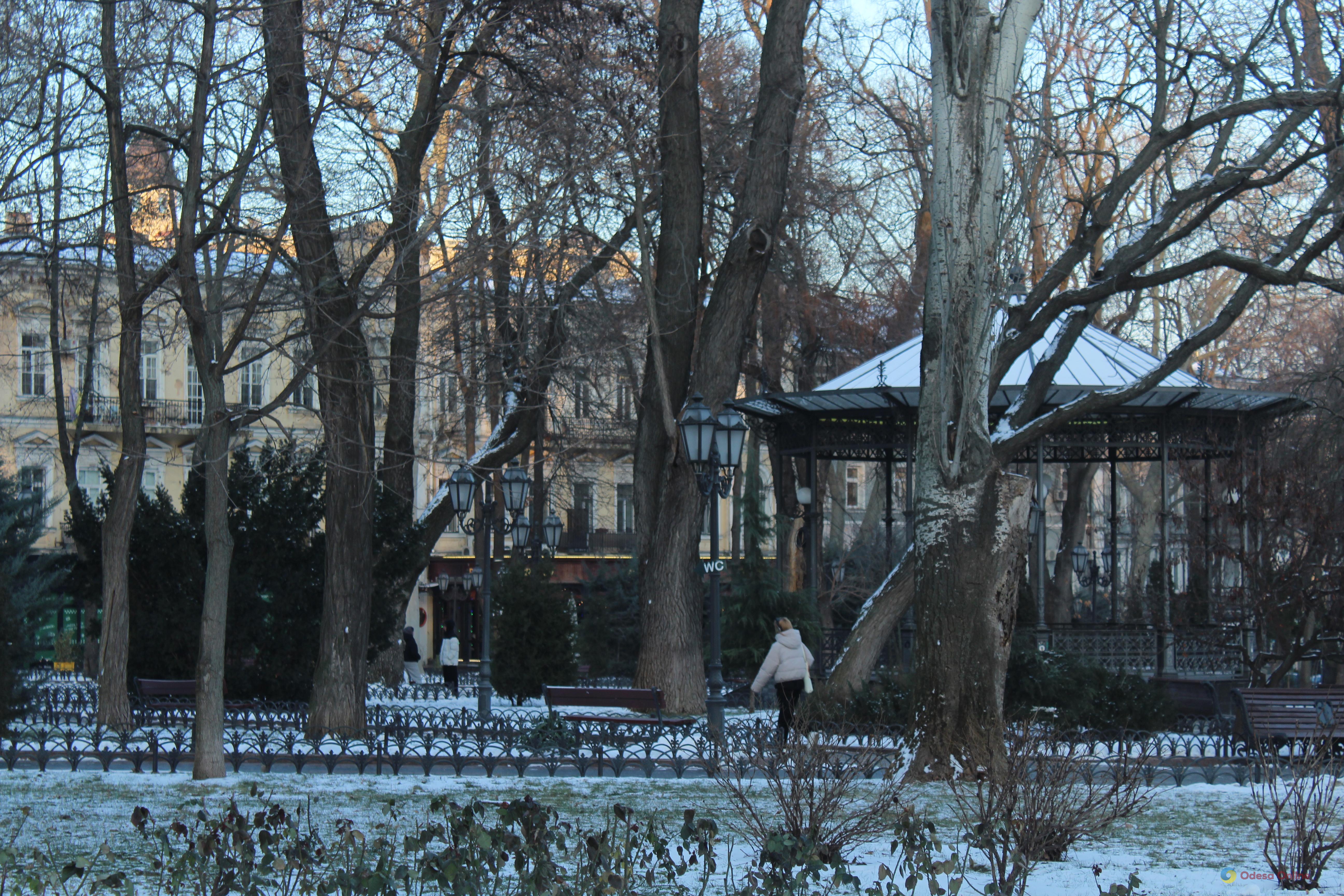 Фото недели: морозная Одесса и последствия атаки