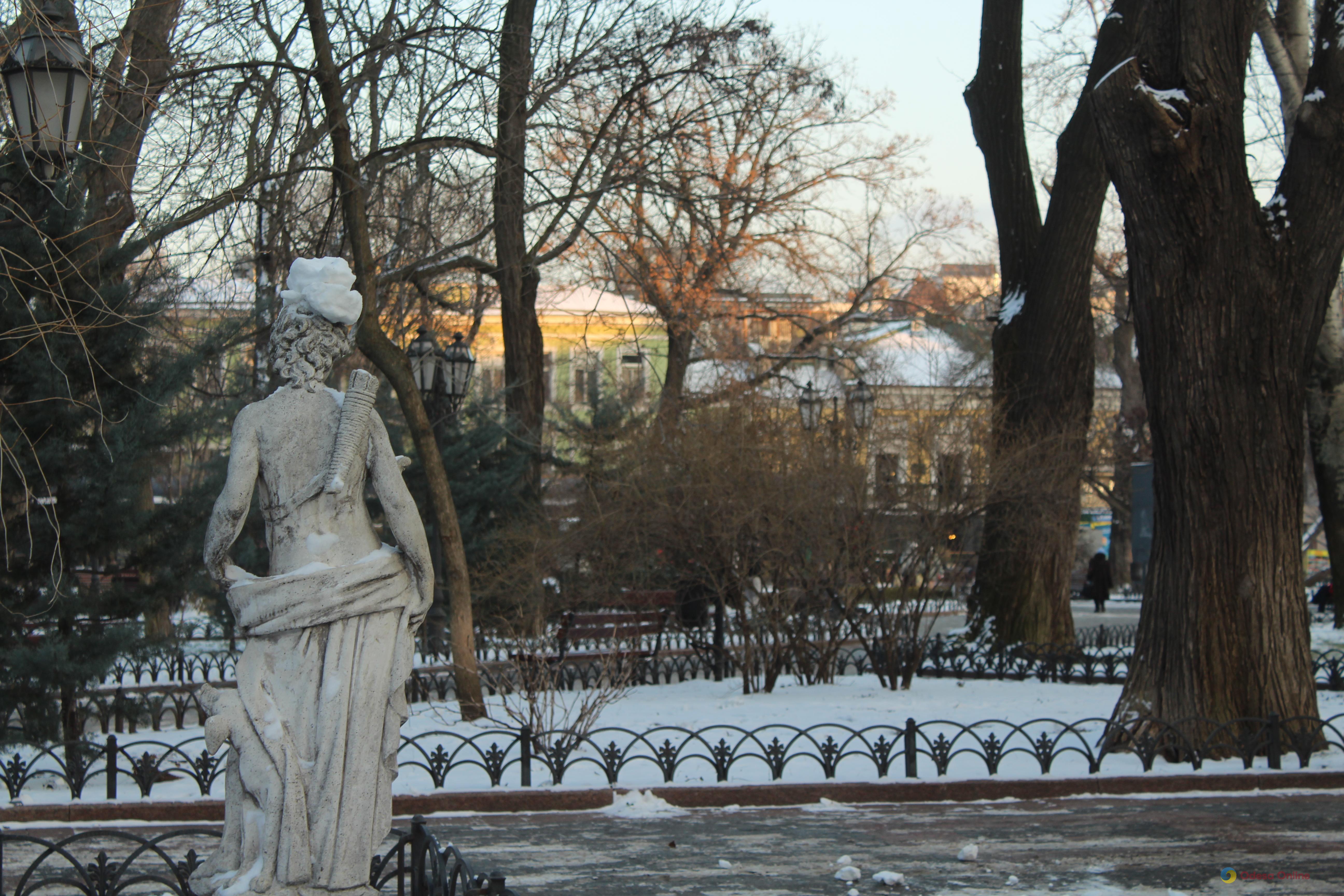 Фото недели: морозная Одесса и последствия атаки