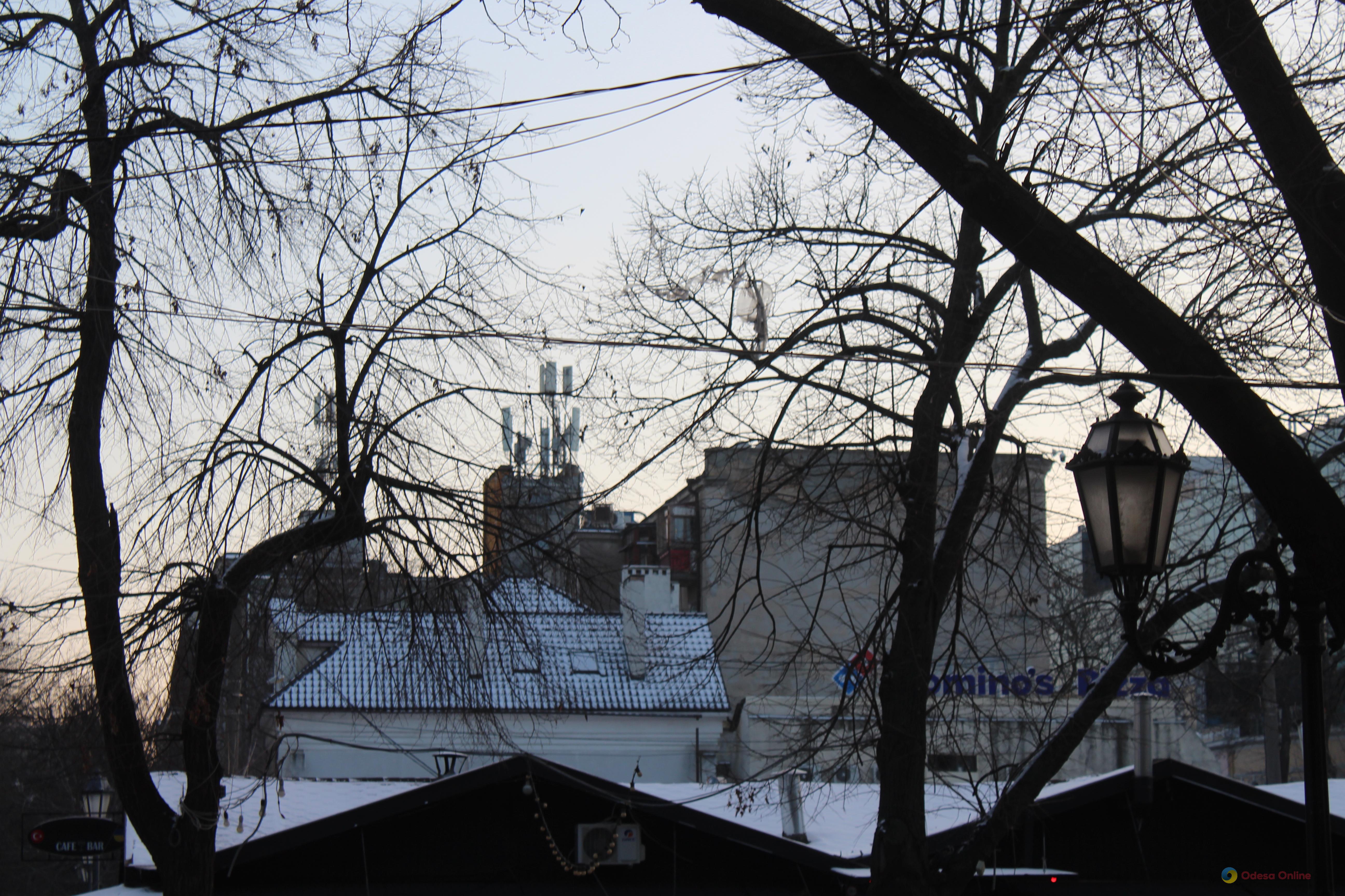 Фото недели: морозная Одесса и последствия атаки