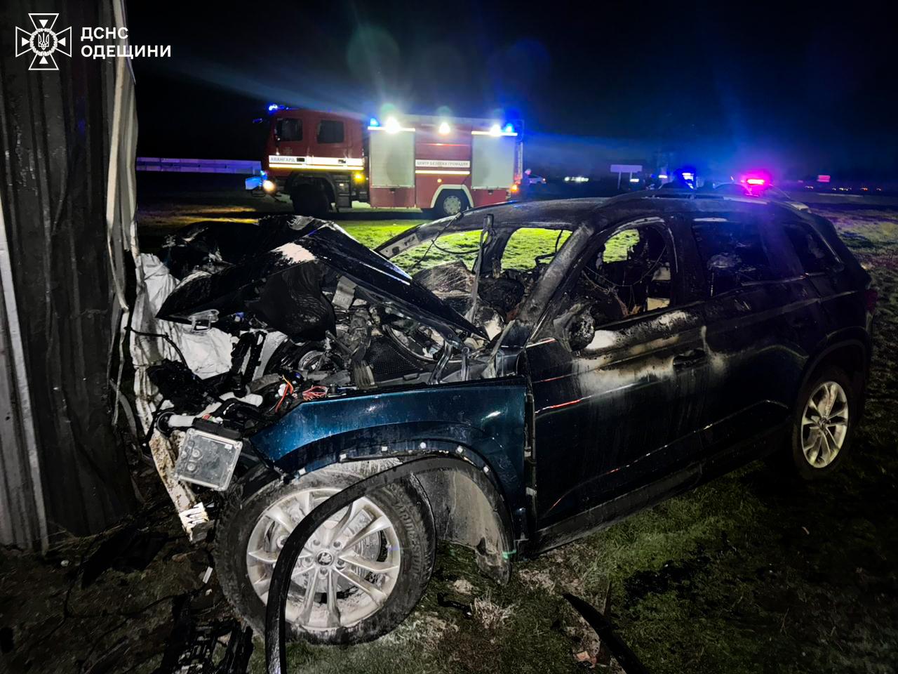 Троє людей загинули у палаючому авто на Одещині