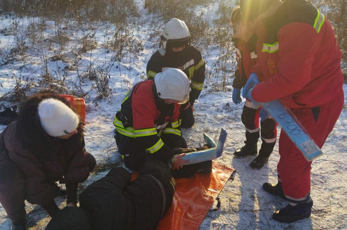 Снежная ловушка: в Одесской области спасали подростка, к которому не смогла доехать скорая
