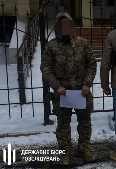 На Одещині затримали прикордонника, який організовував «тури» до Румунії для військовозобов’язаних В Одесской области задержали пограничника, который организовывал «туры» в Румынию для военнообязанных