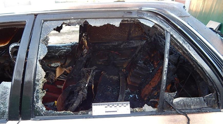 В Одесской области мужчина из-за старых обид поджег авто знакомого