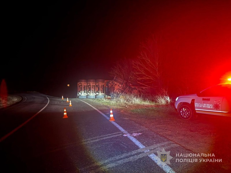Зіткнення фури та евакуатора на Одещині: поліція розслідує обставини смертельної ДТП