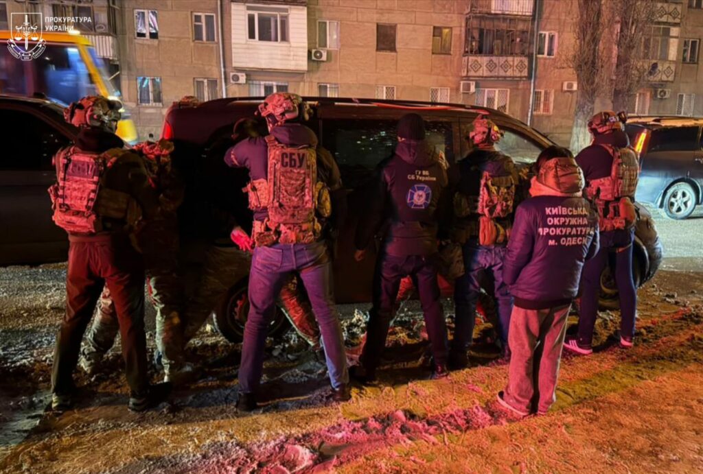 В Одессе работники ТЦК вымогали 6000 долларов