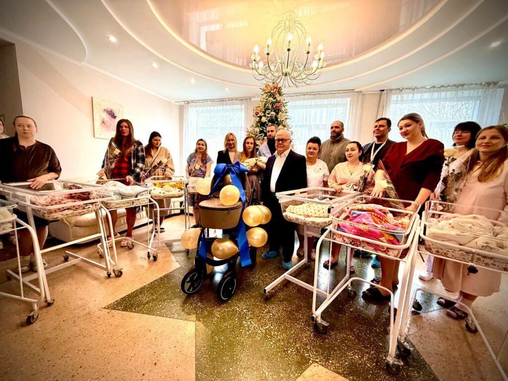 Першим одеситом 2026 року став маленький Захар із родини переселенців