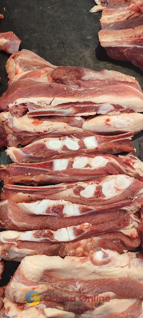 Імбир, яблука та сало: суботні ціни на одеському Привозі