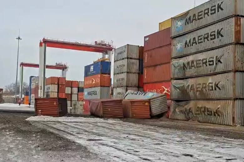 РФ балістикою атакувала портову інфраструктуру Одеського району – постраждав член екіпажу вантажного судна