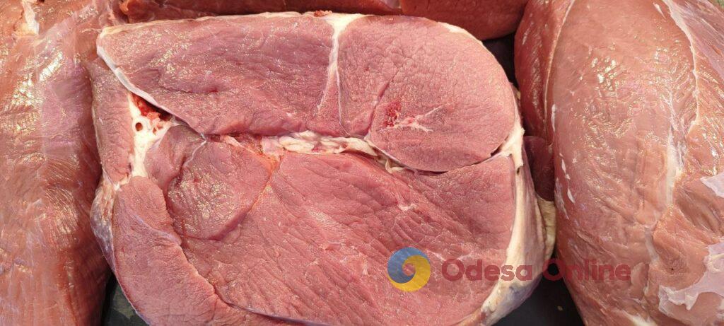 Курка, бринза та волоський горіх: суботні ціни на одеському «Привозі»