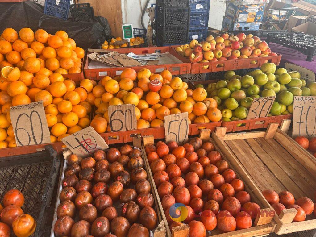 Курка, бринза та волоський горіх: суботні ціни на одеському «Привозі»