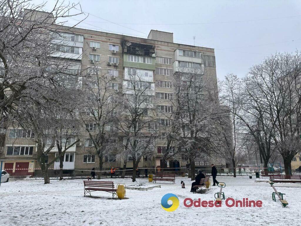 Бесконечные обстрелы, блэкаут и капризы природы — фото недели в Одессе