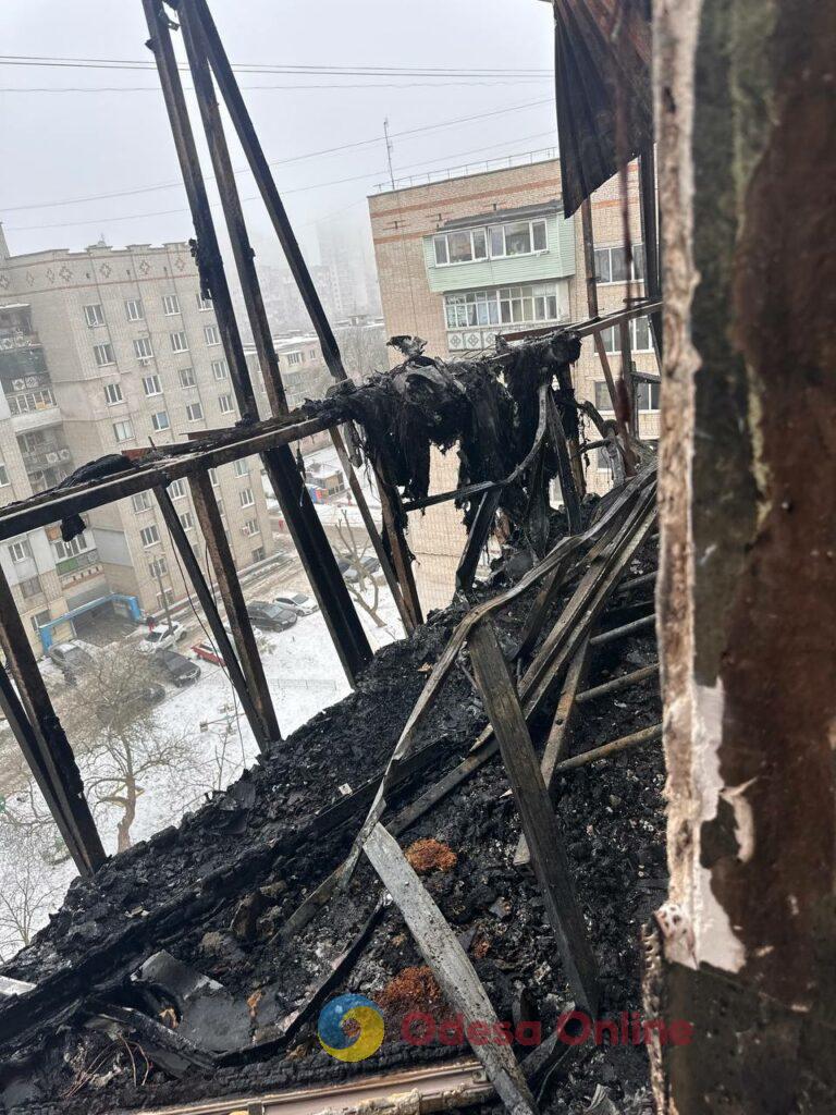 Згарище замість затишної оселі: як виглядає квартира в Чорноморську після ранкової атаки дронів