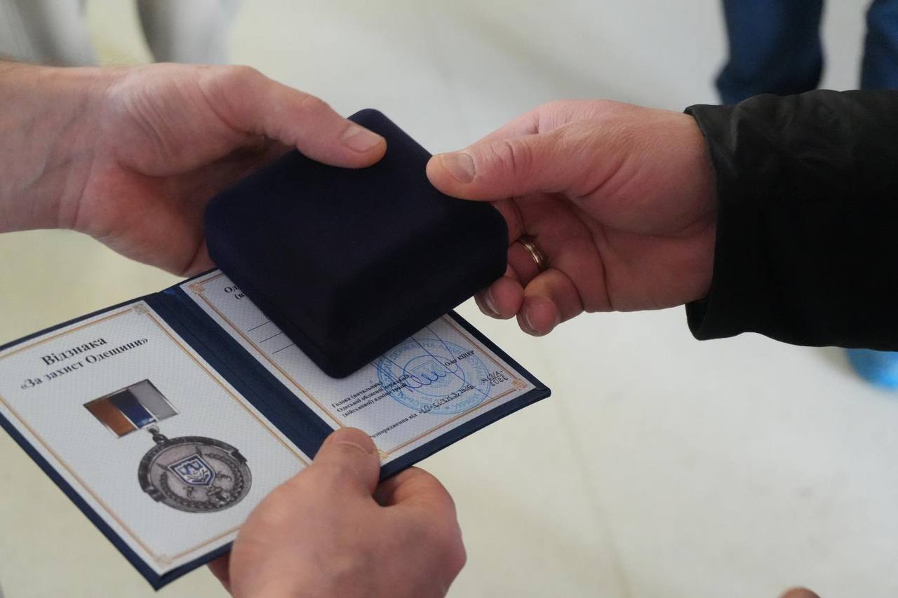 Впервые в истории: семеро защитников получили награды «За защиту Одесской области»