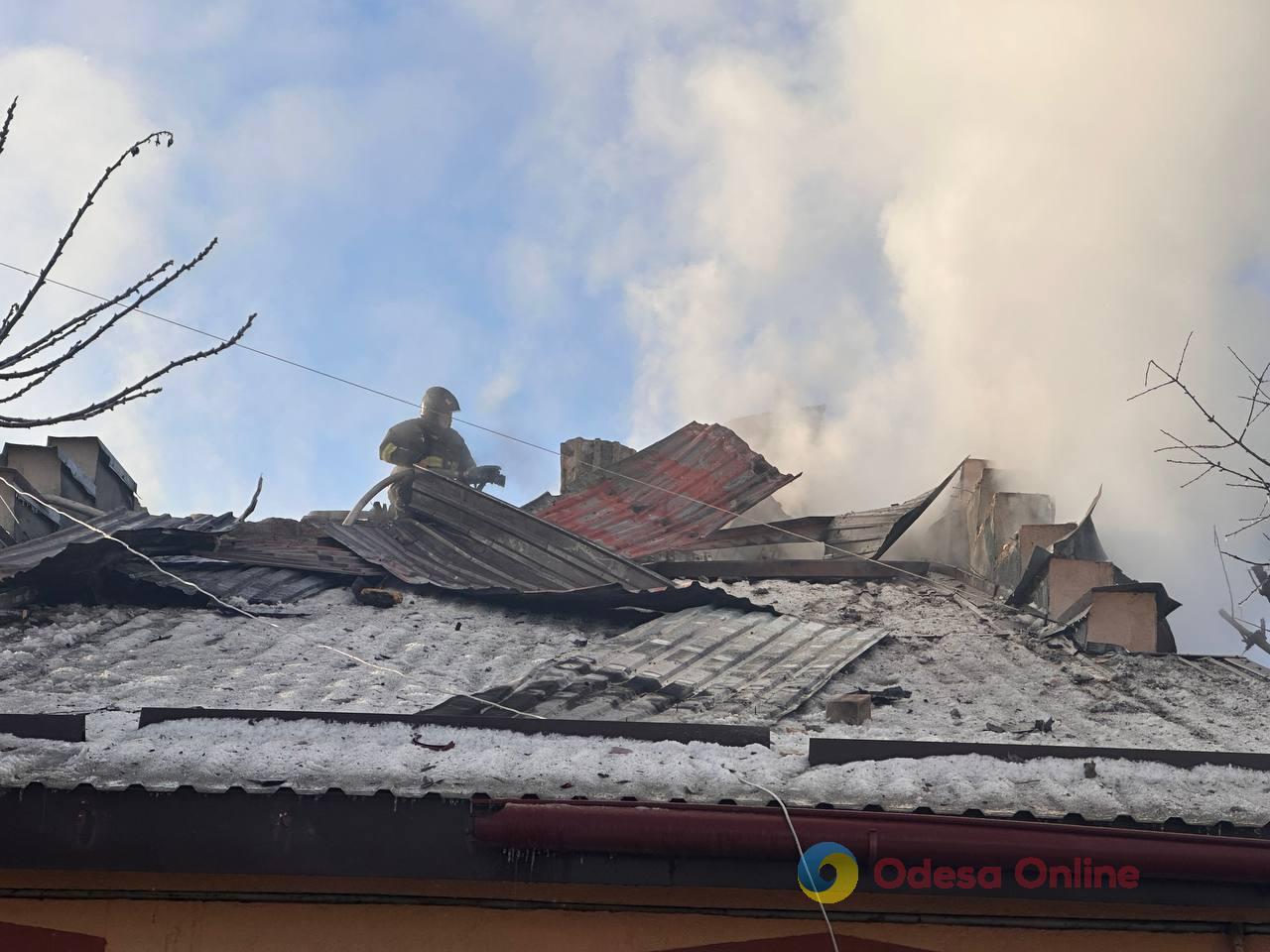 Наслідки нічної атаки РФ на Одеський район: зруйновані будинки та постраждалі тварини