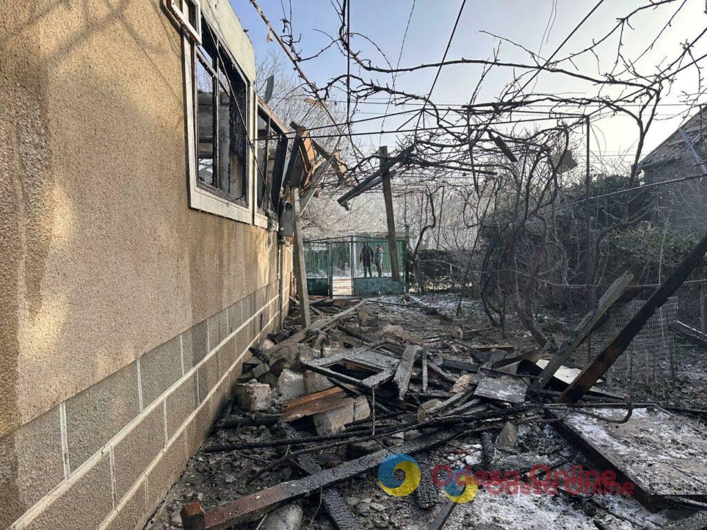 Бесконечные обстрелы, блэкаут и капризы природы — фото недели в Одессе