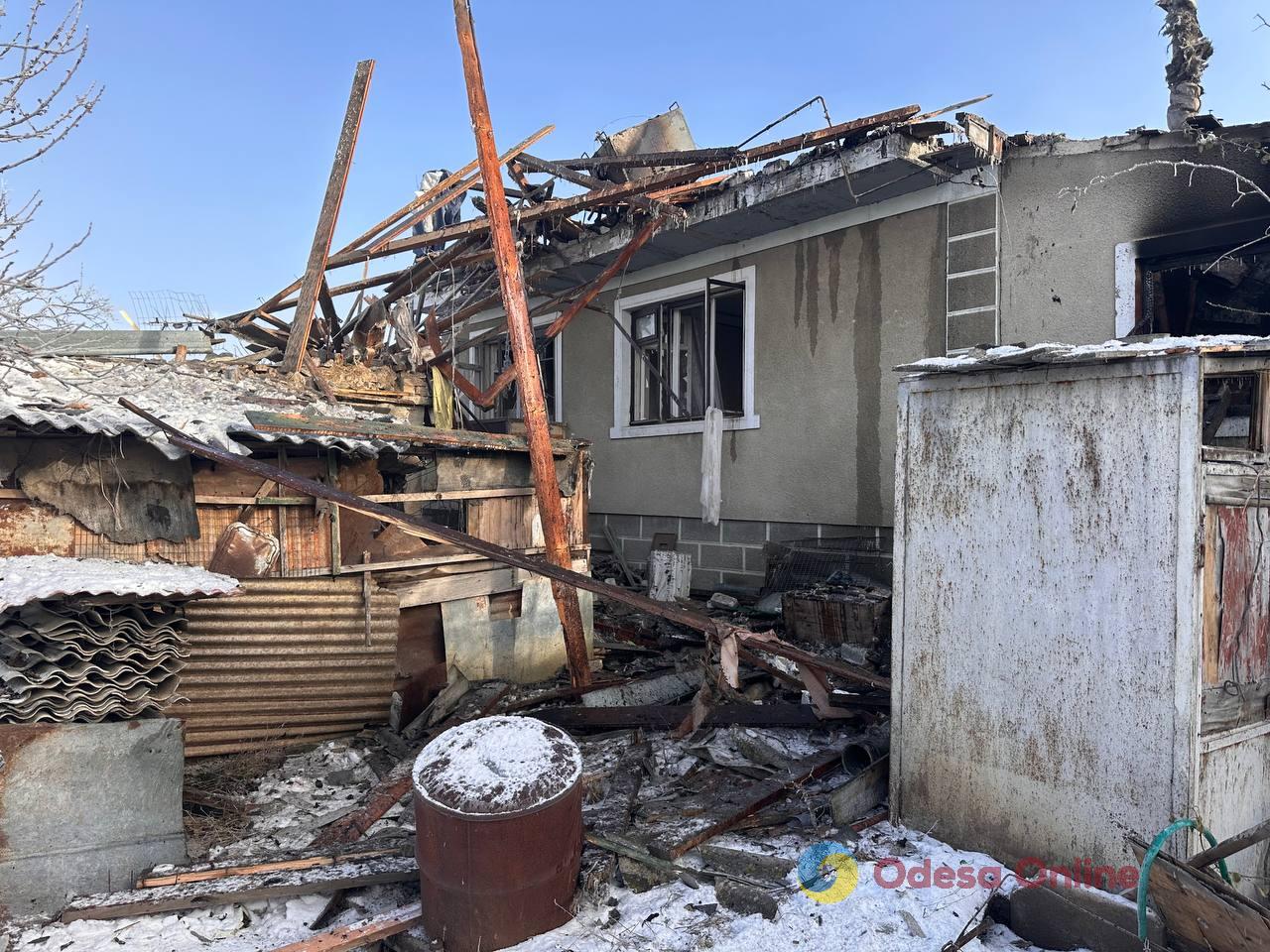 Наслідки нічної атаки РФ на Одеський район: зруйновані будинки та постраждалі тварини