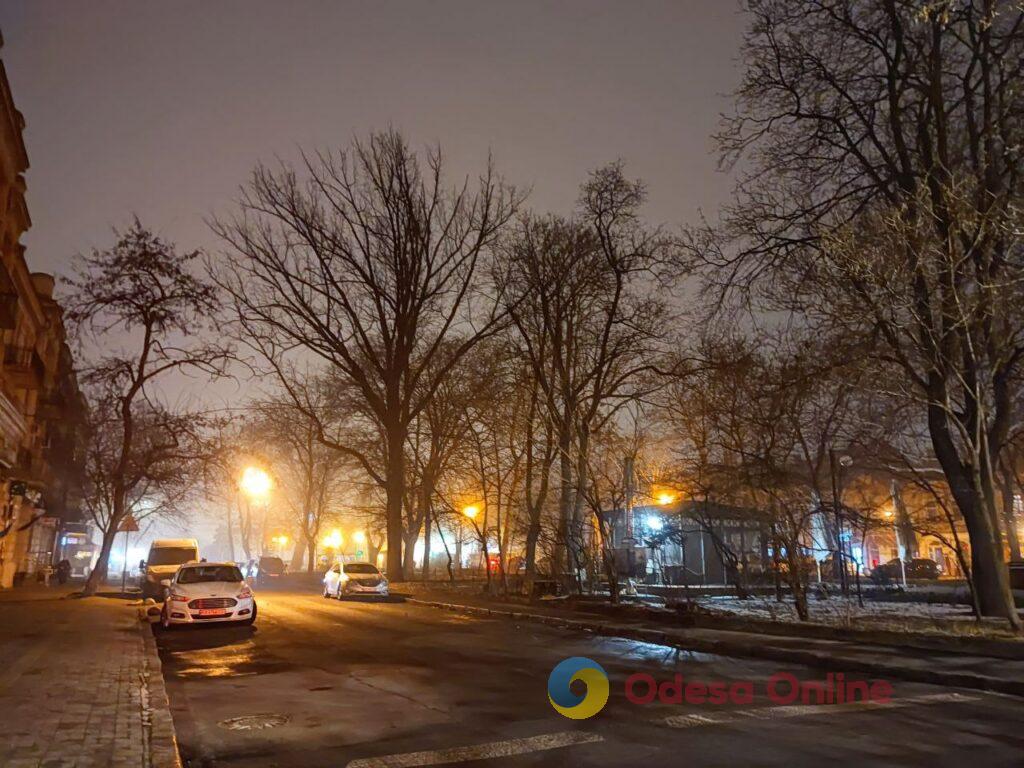 Бесконечные обстрелы, блэкаут и капризы природы — фото недели в Одессе