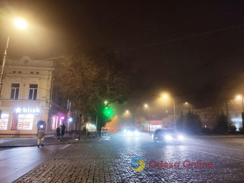 Бесконечные обстрелы, блэкаут и капризы природы — фото недели в Одессе