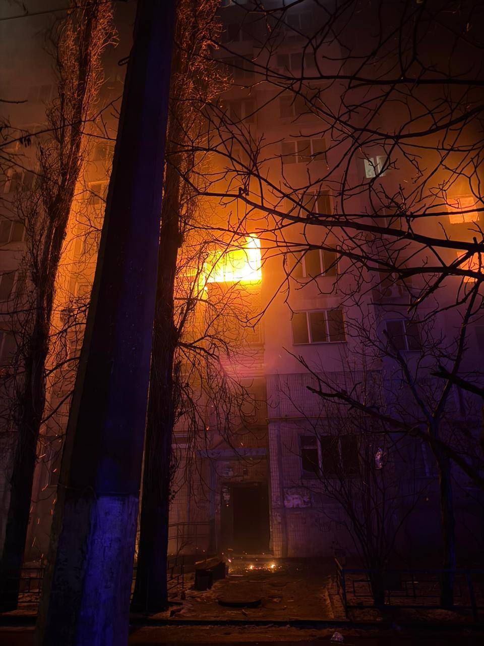 РФ вночі масовано атакувала Одесу – 23 постраждалих, під завалами можуть бути люди (оновлено) РФ вночі масовано атакувала Одесу – 23 постраждалих, під завалами можуть бути люди (оновлено)