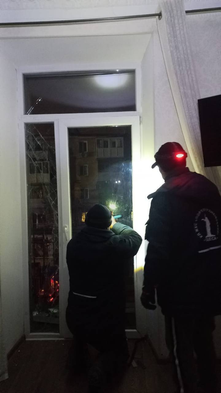 РФ вночі масовано атакувала Одесу – 23 постраждалих, під завалами можуть бути люди (оновлено) РФ вночі масовано атакувала Одесу – 23 постраждалих, під завалами можуть бути люди (оновлено)