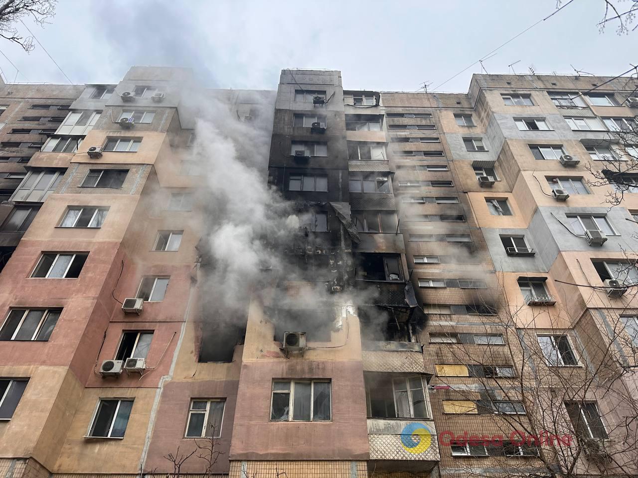 Нічна атака РФ на Одесу: свідчення очевидців та фото наслідків