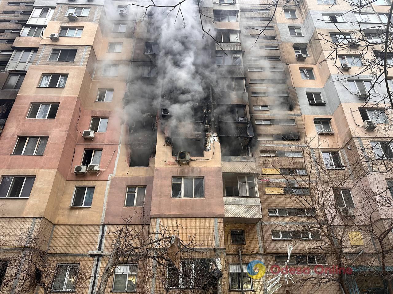 Нічна атака РФ на Одесу: свідчення очевидців та фото наслідків