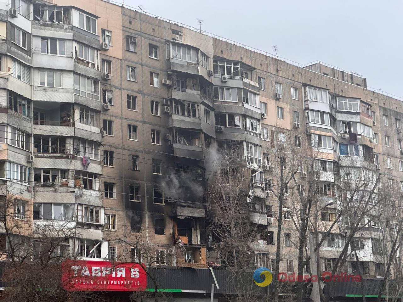 Нічна атака РФ на Одесу: свідчення очевидців та фото наслідків