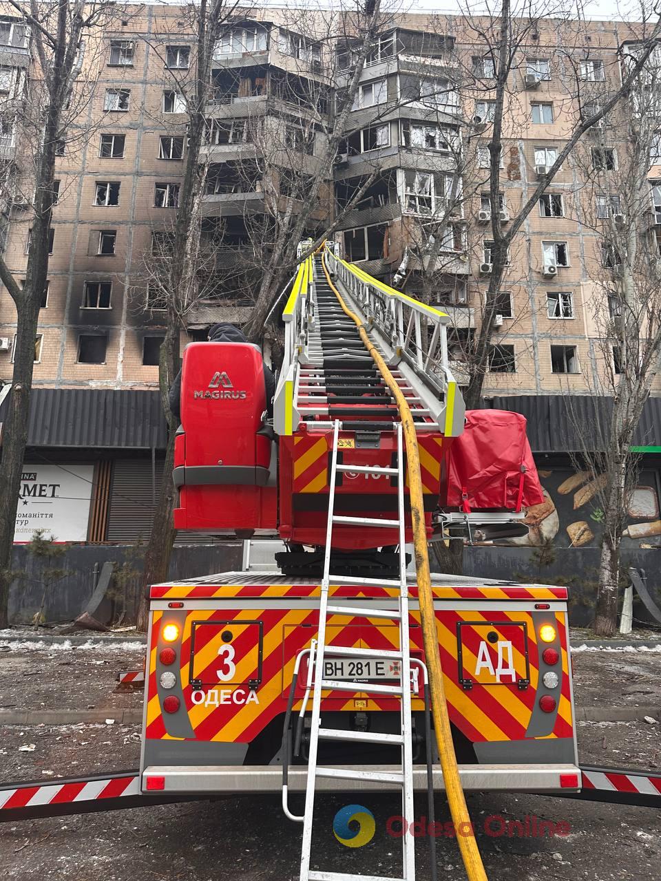 Нічна атака РФ на Одесу: свідчення очевидців та фото наслідків