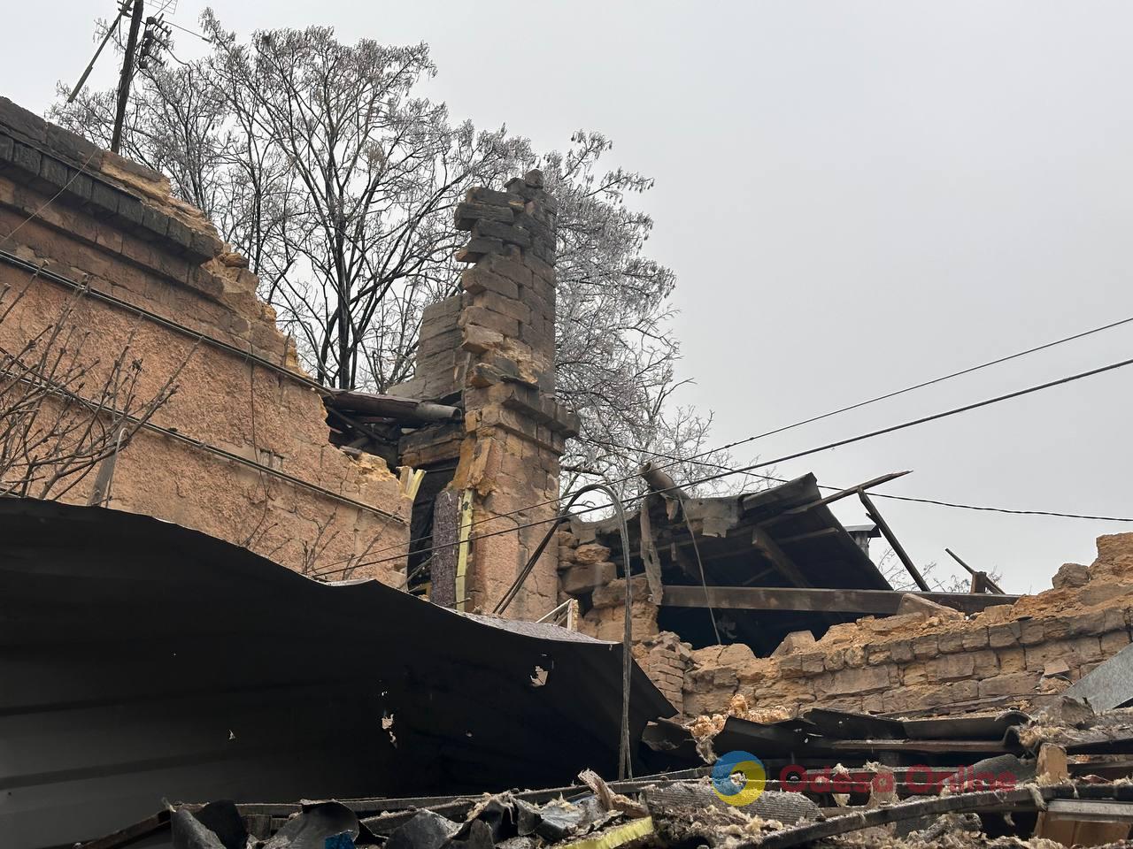 Нічна атака РФ на Одесу: свідчення очевидців та фото наслідків