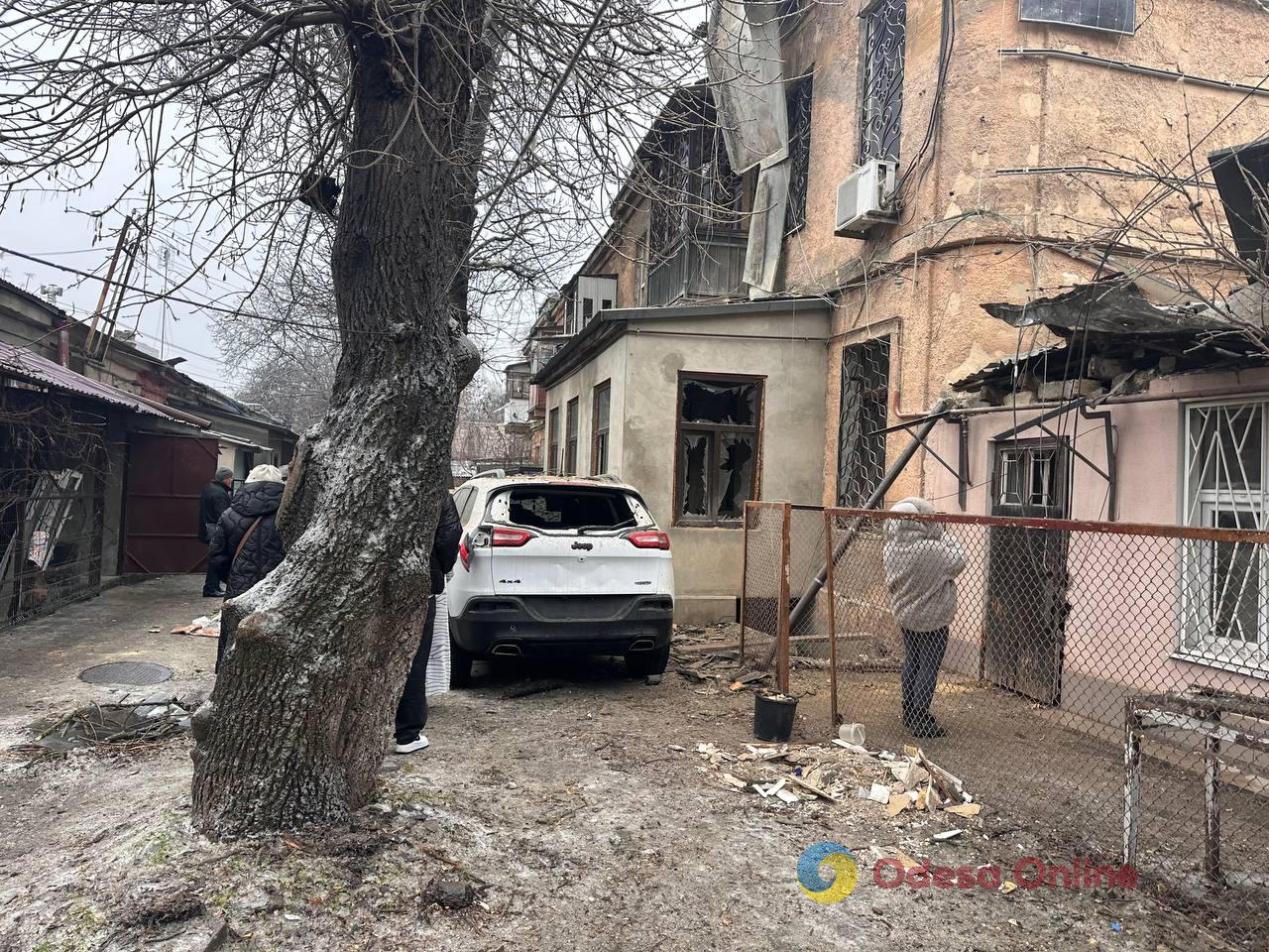 Нічна атака РФ на Одесу: свідчення очевидців та фото наслідків