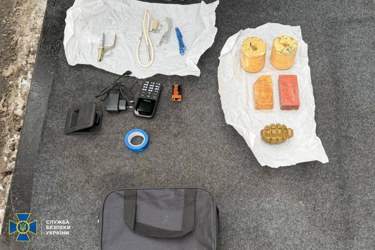 СБУ затримала агентів ФСБ, які готували в Одесі підриви авто і помешкань українських воїнів та їхніх сімей