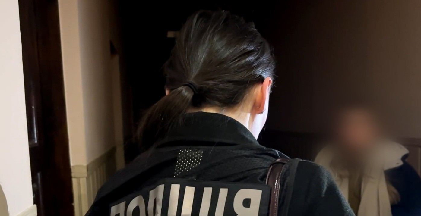 В Одесі викрили посадовицю районного ТЦК на хабарі за відстрочку