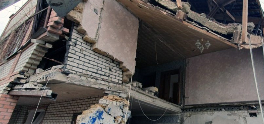 В Херсонской области из-за российских обстрелов погибла женщина и ранены три человека В Херсонской области из-за российских обстрелов погибла женщина и ранены три человека