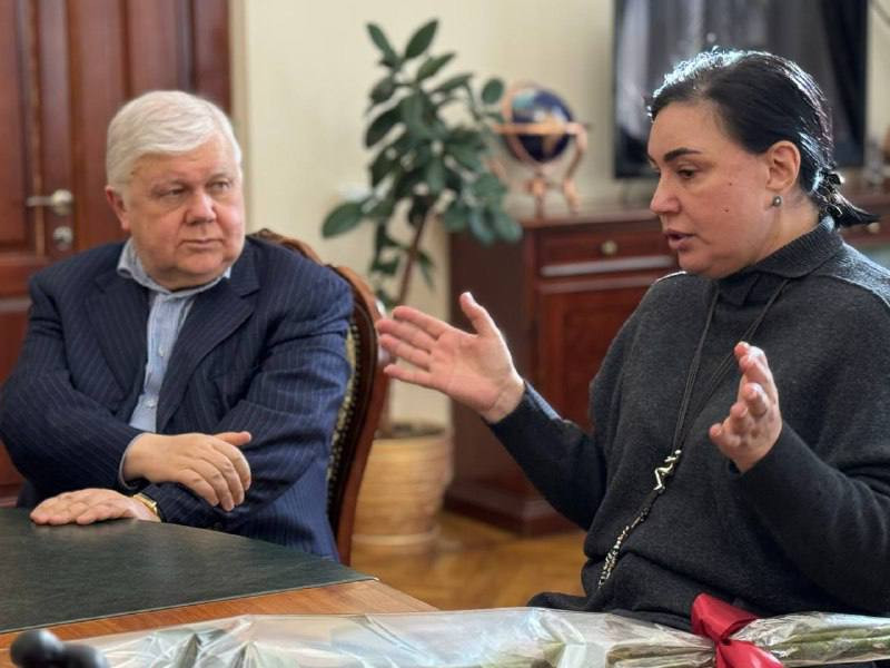 В Одессе наградили художника Овика Зограбяна