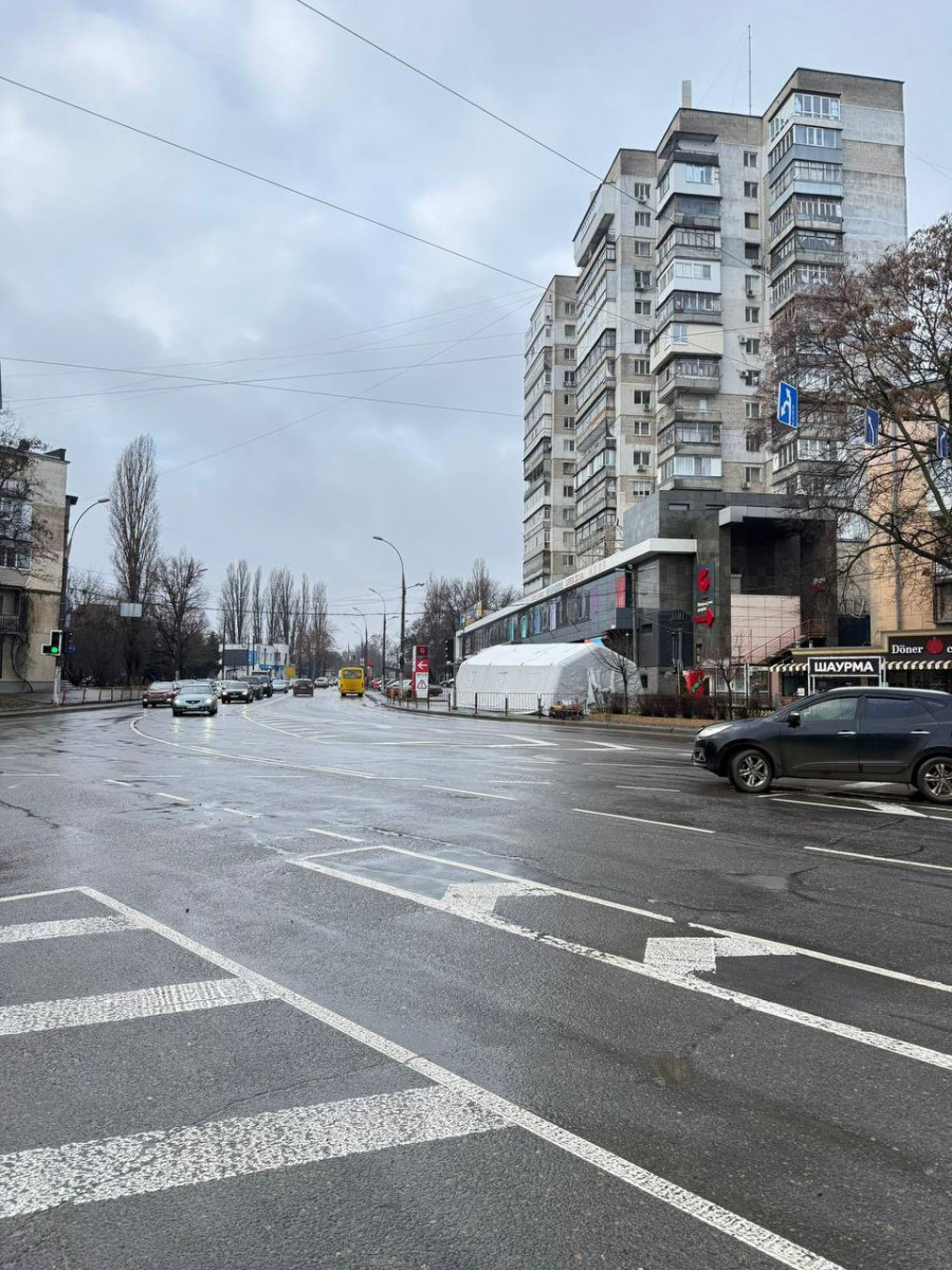 Можно выпить горячие напитки и зарядить гаджеты: в Одессе развернули три дополнительных палатки обогрева