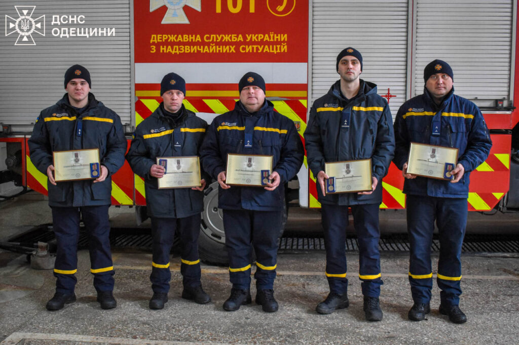 Вогнеборці Одещини отримали нагороди за працю в умовах воєнного стану